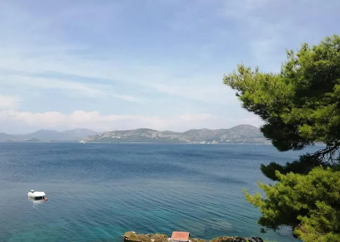 Lea - Amazing Sea View Apartment Sreser